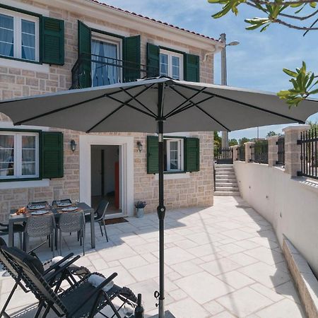 Nice home in Primosten w/ WiFi&2 Bedrooms Exterior foto